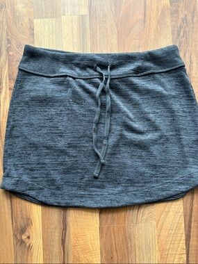 Athleta Woman’s Charcoal Heather Drawstring Mini Skirt Size S